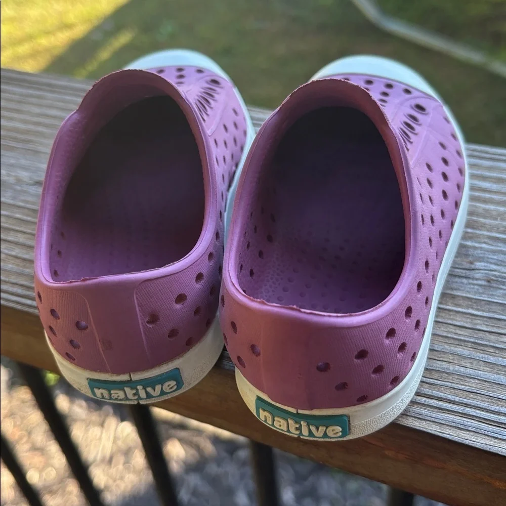 Native Jefferson Water Water Shoes Girl Size 7